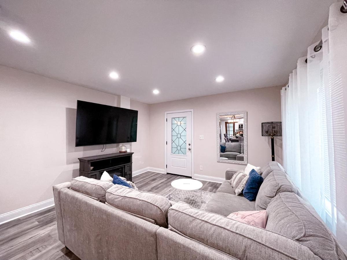 Casa de férias Cheerful & Modern W/ A Walkout Deck Area Glenside